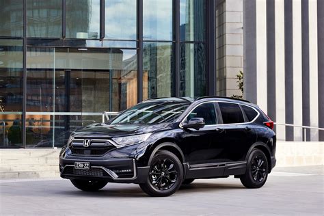 Outgoing Honda Cr V Gets New Black Edition And Vti 7 Luxe Trims In