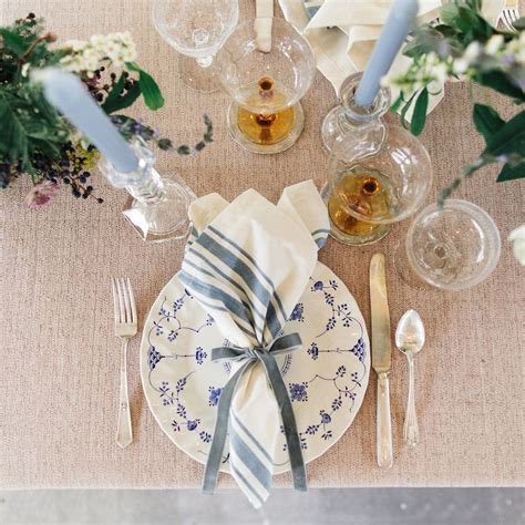 Ideas For Easy And Casual Table Settings While Dining At Home