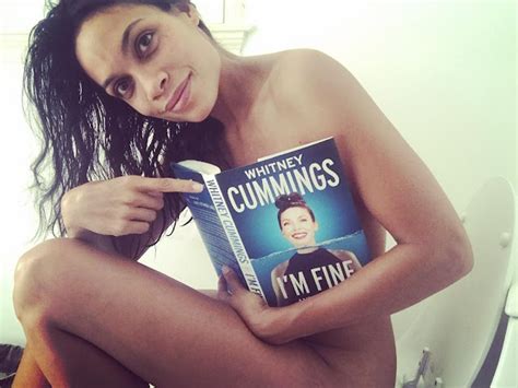 A Atriz Rosario Dawson Posta Nudes Nas Redes E As Fotos Viralizam