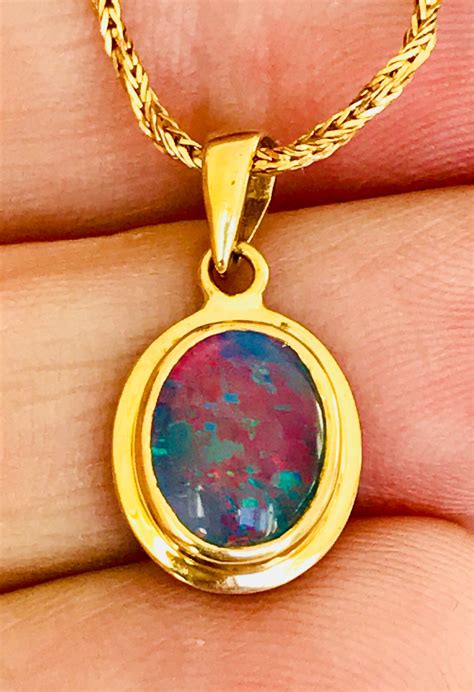 Beautiful Vintage Ct Gold Opal Pendant And Chain