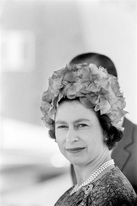 Elizabeth Ii Rare And Classic Photos Of The Queen Of England Time