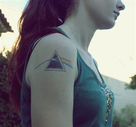 Tatuajes que hacen juego rock dibujos tatuaje musica primer tatuaje. Pin by Ismael Alfonso Garcia Moreno on tattoos | Prism ...