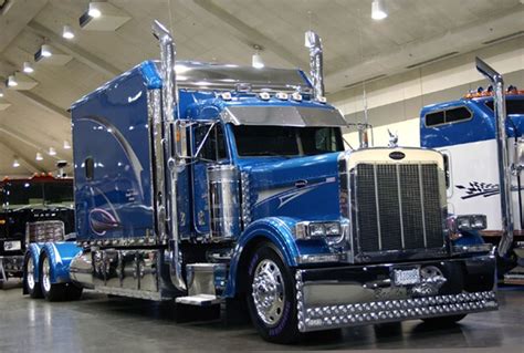 Silver And Blue Peterbilt 379 Custom Big Rigs Trucks Big Trucks