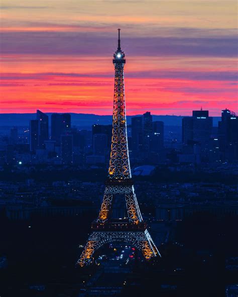 Itap Of The Eiffel Tower Last Night At Sunset Ritookapicture
