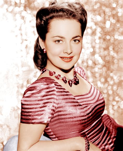 How Olivia De Havilland S Legendary Rivalry With Her Babe Saw Her