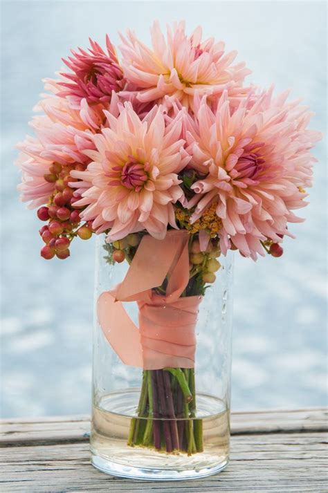 Dahlia Wedding Bouquets Dahlia Wedding Bouquet The Bride S Bouquet Featured Read On To