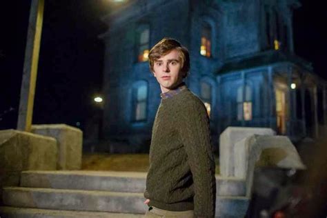 Bates Motel Season 3 Episode 8 Review Youre Going To Kill Me Norman
