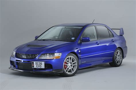 The mitsubishi lancer evolution, commonly referred to as 'evo', is a sports sedan based on the lancer that was manufactured by japanese manufacturer mitsubishi motors from 1992 until 2016. Mitsubishi Lancer Evolution IX buying guide | evo