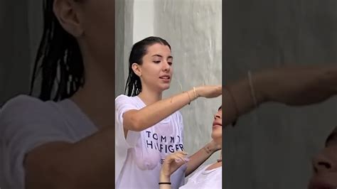 Chicas Muy Sexys Ba Andose Y Mostrando De Mas En La Ducha Video Sin Censura Youtube