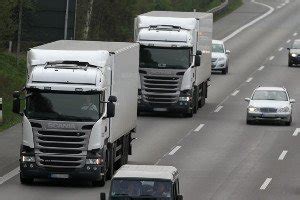 Wann, wo und für wen gelten die fahrverbote? Wochenendfahrverbot für den LKW - LKW-Fahrverbot 2020