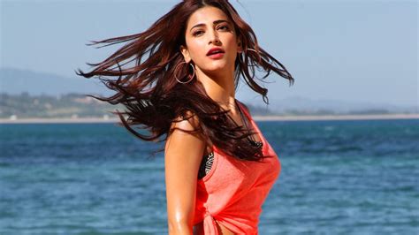 3840x2160 Shruti Hassan 5 4k Hd 4k Wallpapers Images Backgrounds Photos And Pictures