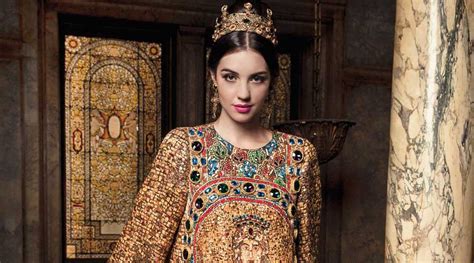 The Best Outfits From Reign