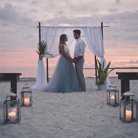 Bespoke Destination Wedding And Honeymoon In The Bahamas Hey Wedding Lady