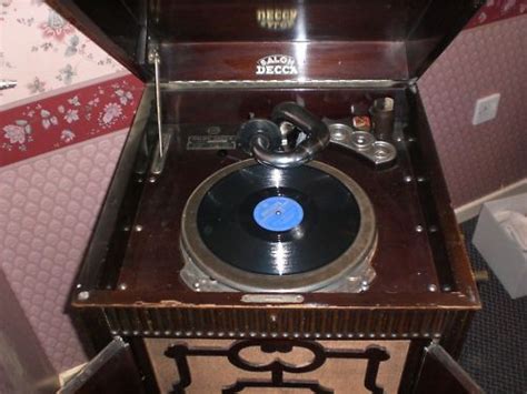 A Selection Of Acoustic British Gramophones