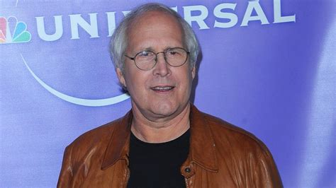 Chevy Chase Doesnt Care Former Community Snl Cast Mates Thought He