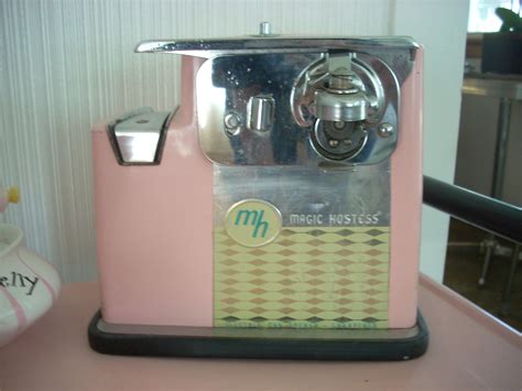 Close Up Pink Magic Hostess Can Opener Small Appliances Kitchen
