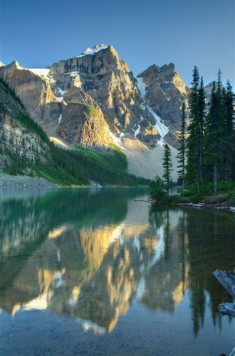Moraine Lake And Wenkchemna Peaks Banff National Park Alberta Canada