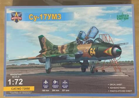 172 Cold War Trainer Sukhoi Su 17um3 Fitter Ussr 72050