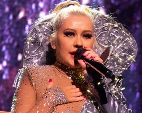 Christina Aguilera Review Fighter Singers X Tour Comes To London