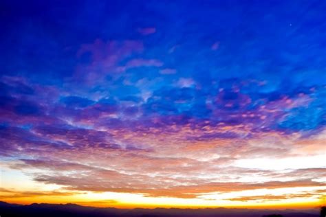 Beautiful Twilight Sunrise Sky — Stock Photo © Zmkstudio 4797825