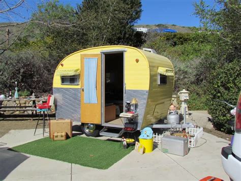 Pin By Sara Schellenberger On Glamping And The Great Outdoors Vintage