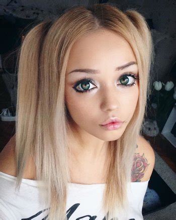 Share the best gifs now >>>. Big Anime Eyes - TV Tropes