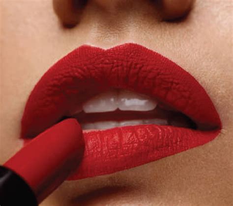Tips For Choosing The Right Lipstick Khuraira Cosmetics
