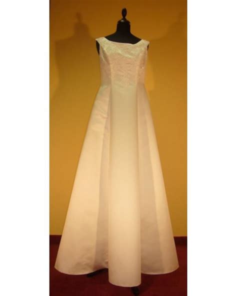 Günstige flugtickets online buchen und billig in die ferien fliegen. Billiges Brautkleid frankfurt aus Satin | Dresses, Wedding ...