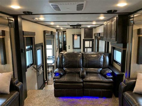 2017 Grand Design Momentum 376th Fifth Wheel Toy Hauler Trailer Rv 5