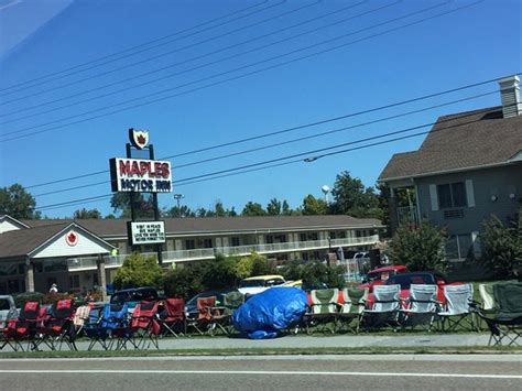 Maples Motor Inn Pigeon Forge Tn Motel Reviews Photos And Price