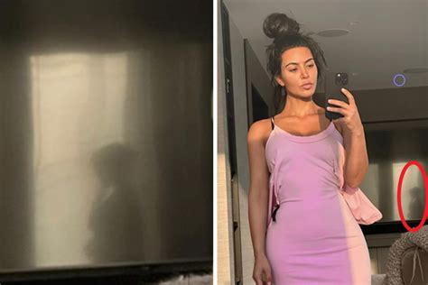 Kim Kardashian Freaking Out After Spotting Spooky Presence In Solo Selfie
