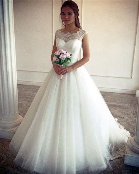 Vintage Lace Cap Sleeves Tulle Princess Wedding Dresses