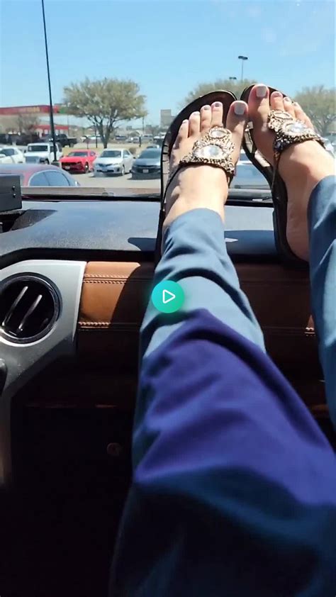 do you like seeing feet on the dash