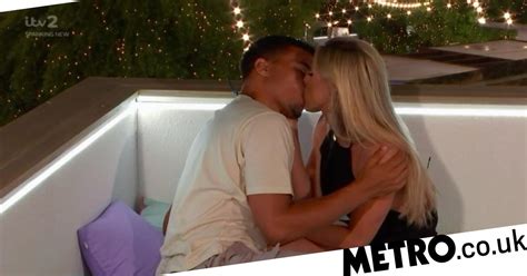 Love Island 2021 Toby Kisses Chloe Immediately After Dumping Kaz Planet Concerns