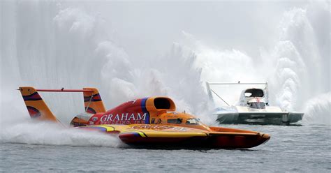 Sinking Hydroplane Racing Seeks To Restore Roar
