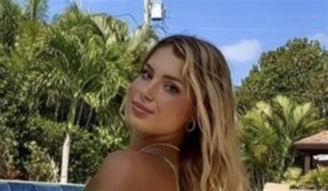 Watch World’s Sexiest Swimmer Andreea Dragoi Goes Viral In Gold Bikini Unmuted News