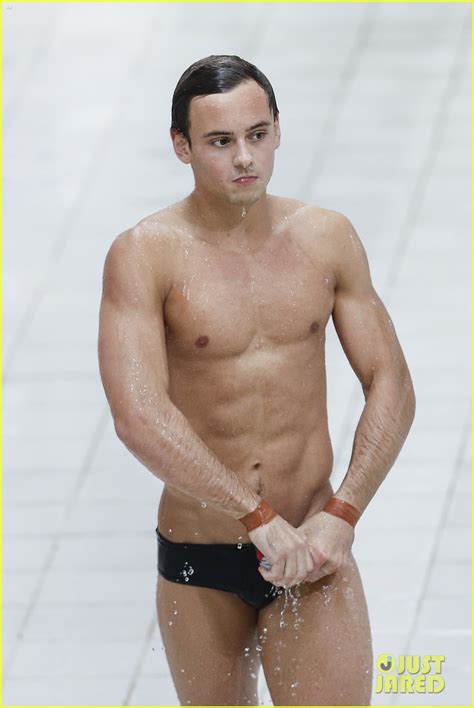 Olympic Diver Tom Daley Explains Why His Speedos Are So Tight Watch Now Photo