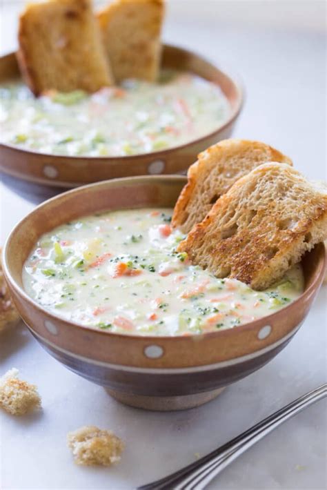 Homemade Creamy And Cheesy Broccoli Soup Recipe