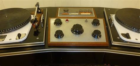 Straight From The 60s This Vintage Turntable Setup Can Be Yours Deep