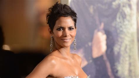 Halle Berry Claps Back At Trolls Over Video Of Her 6 Year Old Son Trying To Walk In Heels