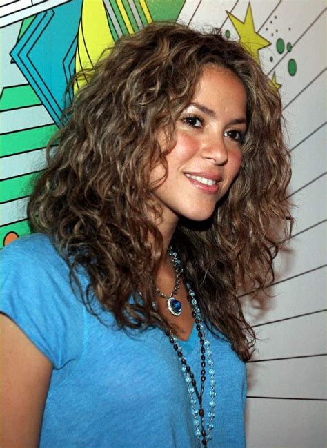This Hair Permed Hairstyles Shakira Hair Curly Hair Styles Naturally