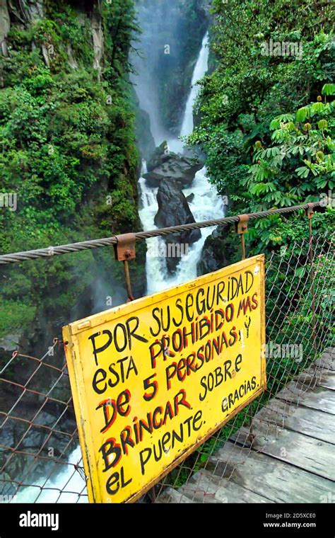 Pailón Del Diablo Waterfall Río Verde Waterfall Tungurahua Province