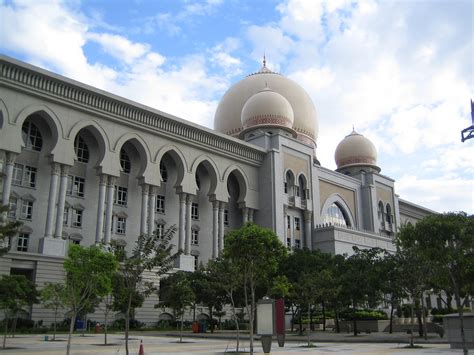 The federal court consists of a president styled as the chief justice (formerly called the lord president), the president of the court of appeal, the two chief judges of the high courts in malaya. Religious Conversion: Syariah Laws vs Federal Laws ...