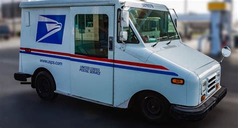 Usps Oig Delivery Of A New Delivery Vehicle 21st Century Postal Worker