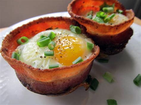 I Don T Cook But My Boyfriend Does Bacon And Eggs In Toast Cups