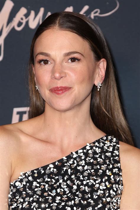 Image Of Sutton Foster