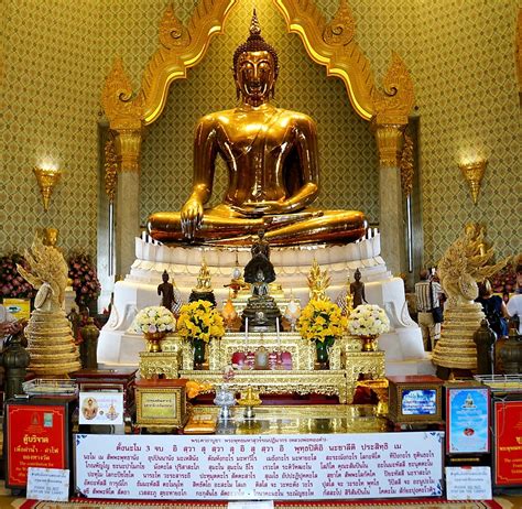 Bangkoks Wat Traimit Temple Of The Golden Buddha And Wat Pho Temple