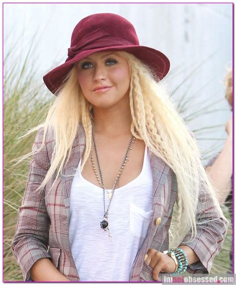 Christina Aguilera Steps Out Without Makeup Chankay