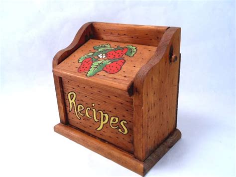 Wood Recipe Box With Strawberry Decoration Vintage 70s Haute Juice