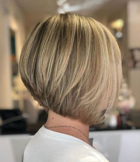 Neat Bronde Bob With Stacked Layers Short Stacked Haircuts Inverted